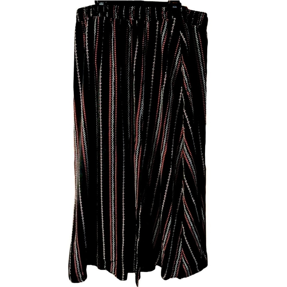 Size 14/16 BloomChic Black Midi Skirt Red White‎ Stripe Boho Pattern NWT